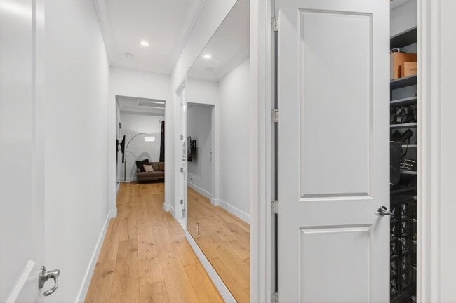 Building Photo - 17662 Cadena Dr