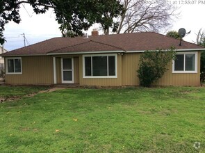 Building Photo - 2 bedroom 1 bath newly remodeled home in G...