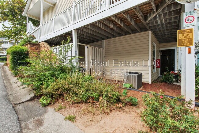 Building Photo - 606 Augusta Dr