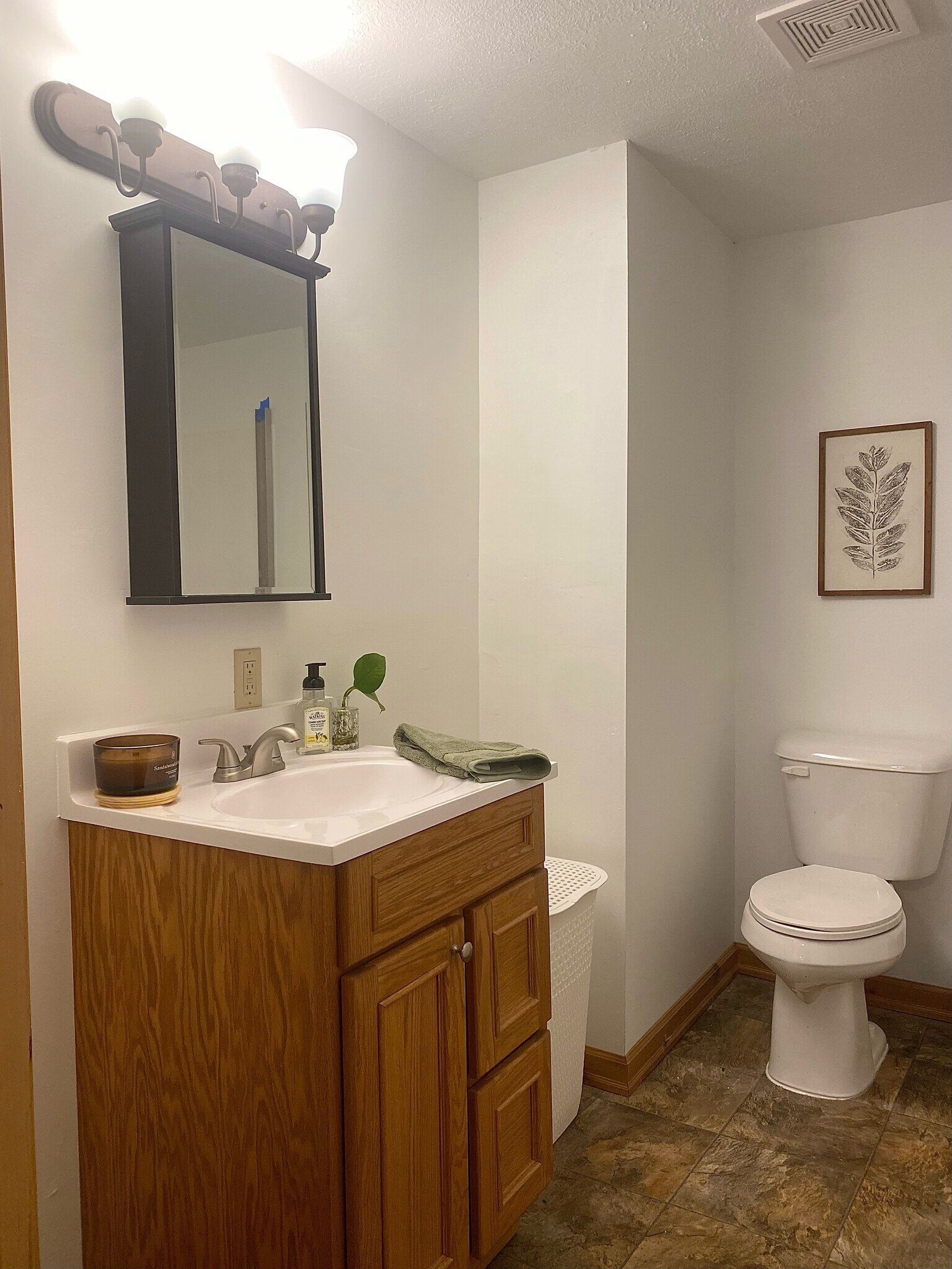 Bathroom - 3260 Starr St