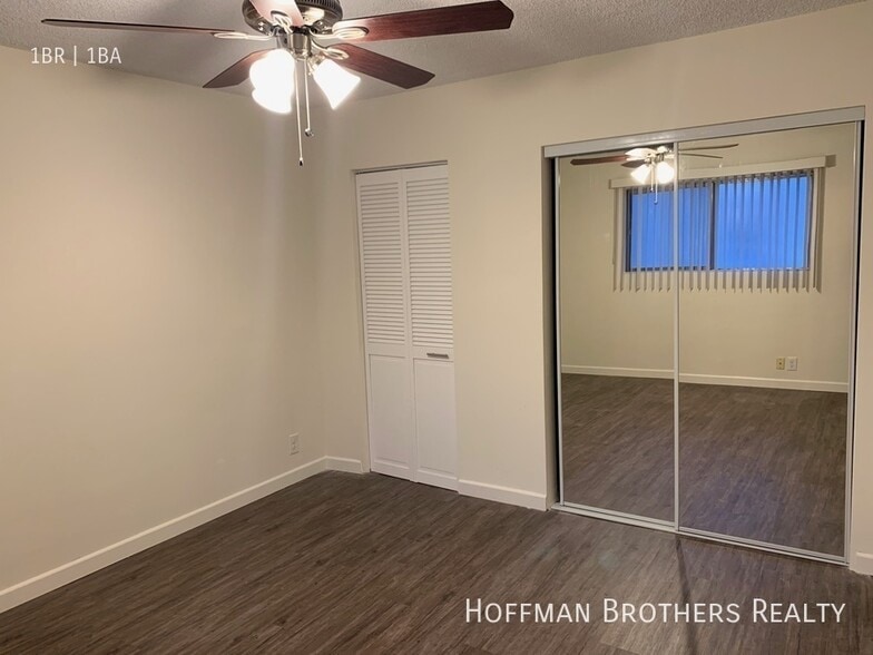 Building Photo - 933 Wilcox Ave