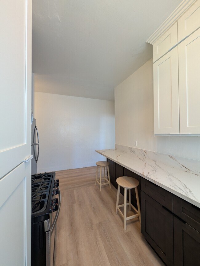 Building Photo - 427 Coronado Ter