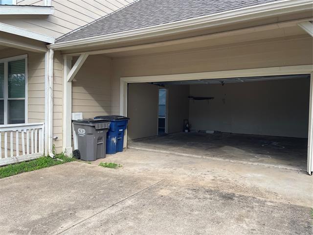 Building Photo - 817 Greene Way