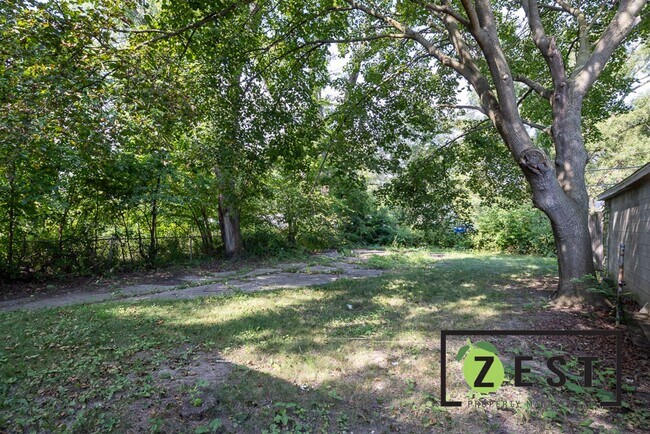 Building Photo - OPEN HOUSE- 3/5! 3PM-330PM! Beautiful 3 Bedroom Home!!!