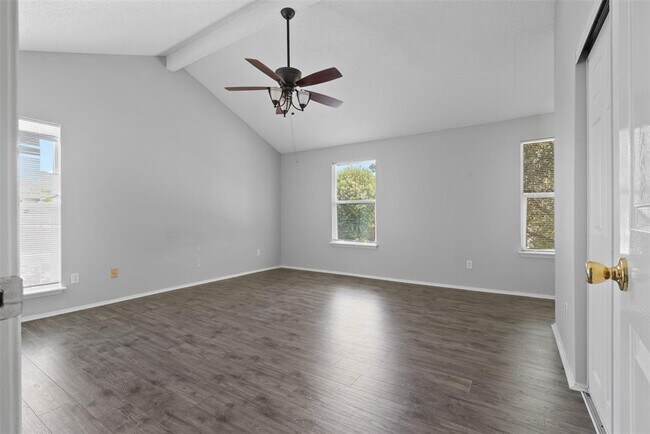 Building Photo - 4707 Cairnsean St
