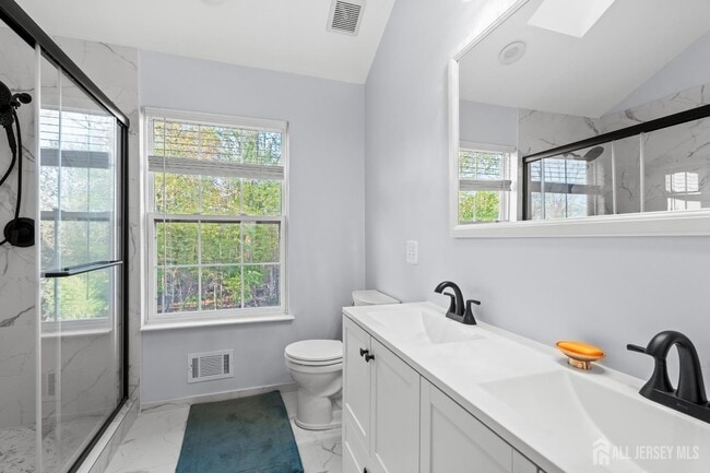 Building Photo - 54 Magellan Way