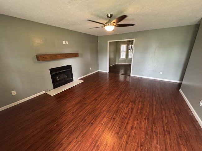 Building Photo - 100 Faldo Dr