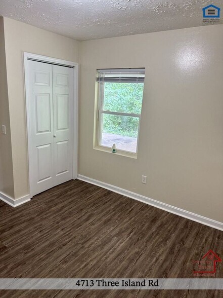 Building Photo - 4713 3 Island Rd