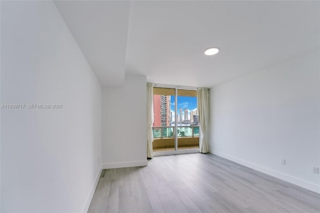 Building Photo - 3340 NE 190th St