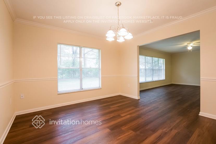 Building Photo - 2314 Medford Ln