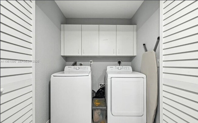 Building Photo - 380 NW 20th St