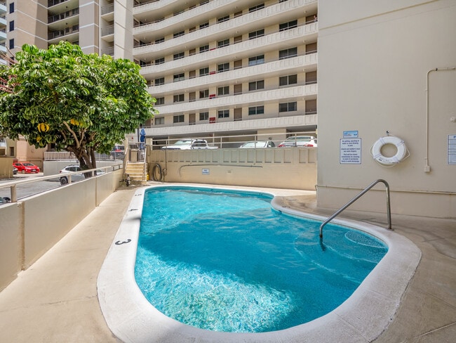 Building Photo - 1676 Ala Moana Blvd