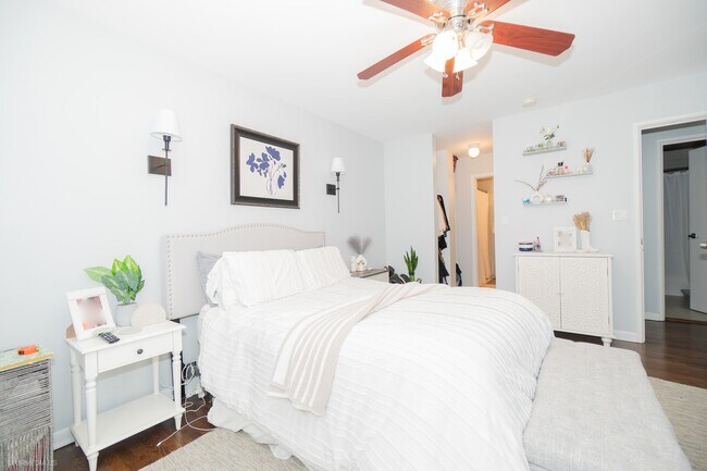 Building Photo - 2201 N Cleveland Ave