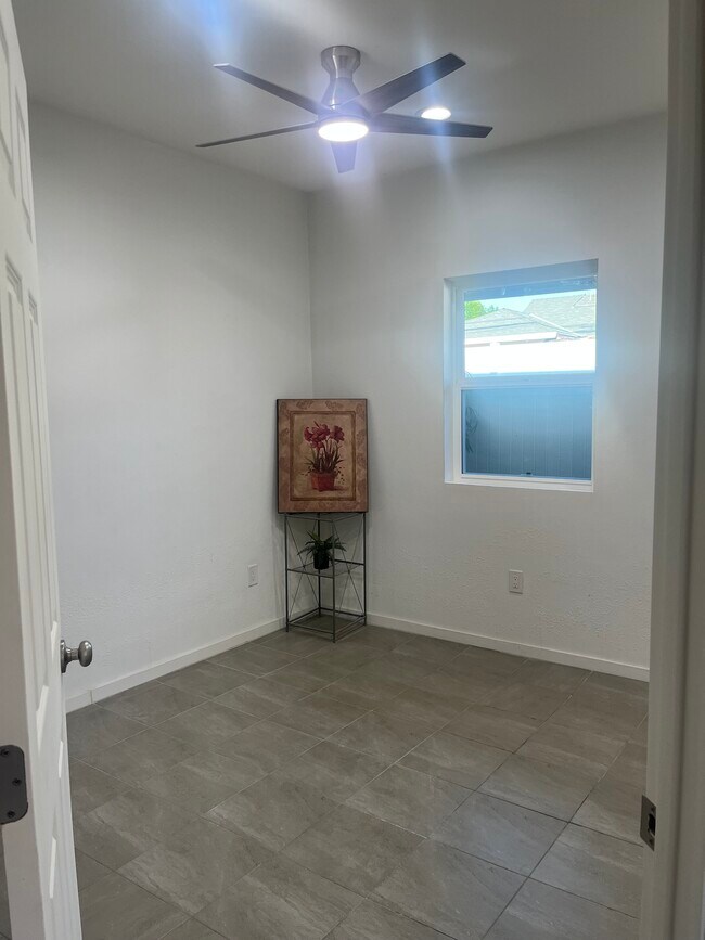 Building Photo - 16549 San Jose St