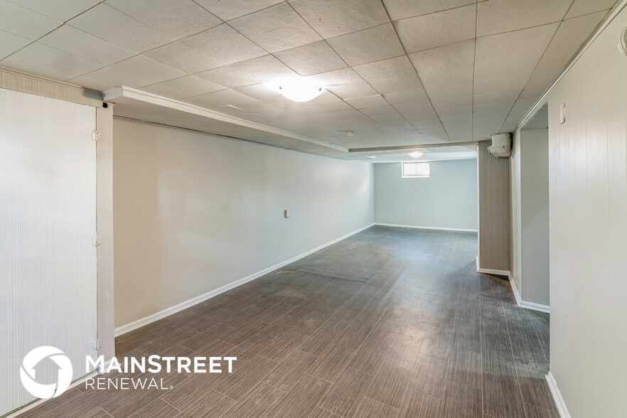 Building Photo - 931 Palatka Rd