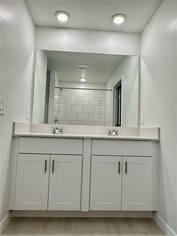 Building Photo - 17761 Pleasantview Blvd