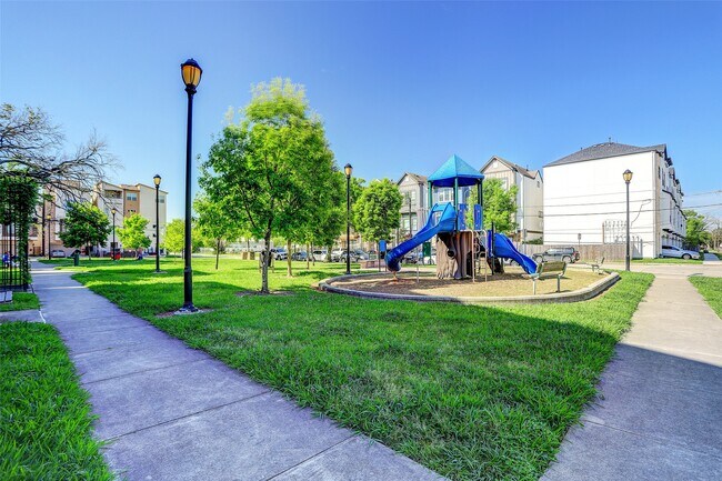 Building Photo - 4203 Allen St