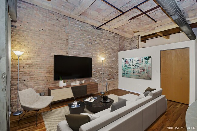 Building Photo - 1500 W Monroe St