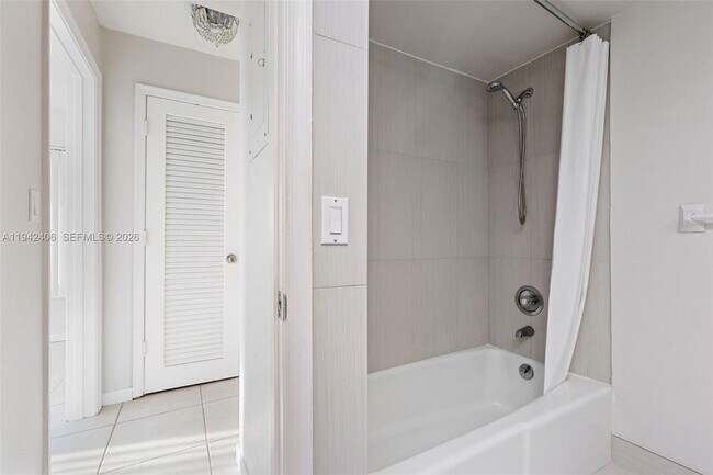 Building Photo - 1151 N Fort Lauderdale Beach Blvd