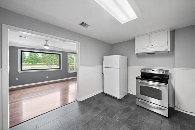 Building Photo - 4834 FM 2218 Rd