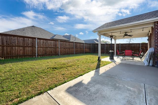 Building Photo - 616 Smokebrush St