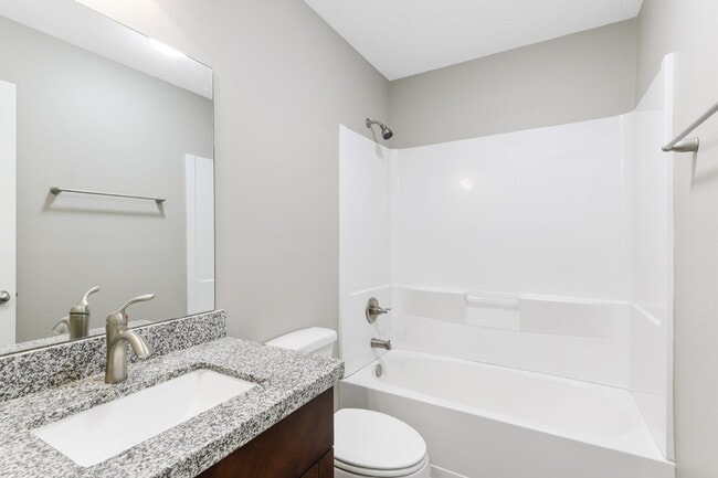 Building Photo - 124 Artesian Way