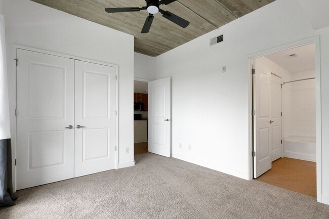 Building Photo - Charming 1BR Condo in Atlanta