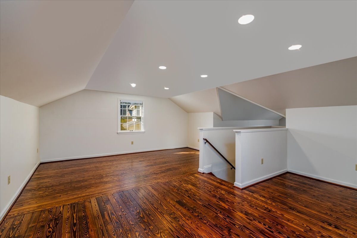 Building Photo - 2510 Tillett Rd SW