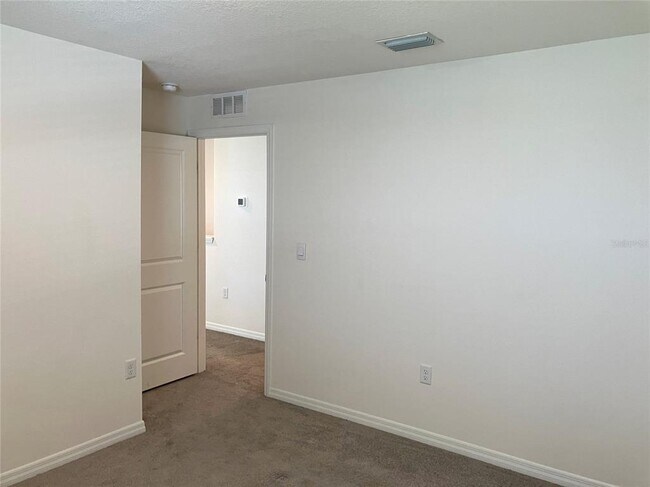 Building Photo - 11889 Downy Birch Dr