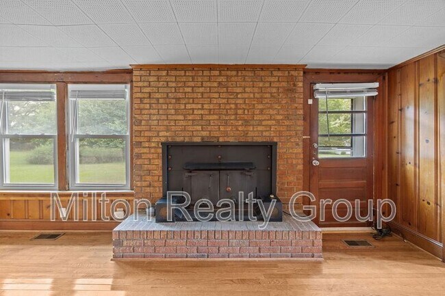Building Photo - 2666 NC-210
