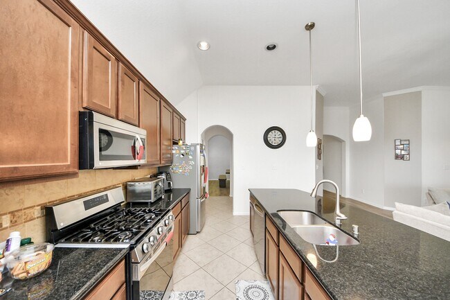 Building Photo - 20626 Bandrock Terrace