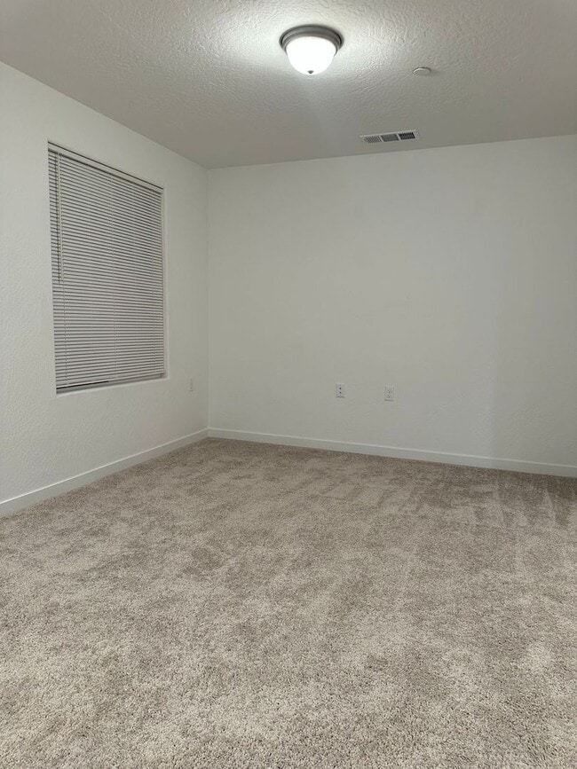 Building Photo - Welcome To This Charming Two-Story Home Ne...