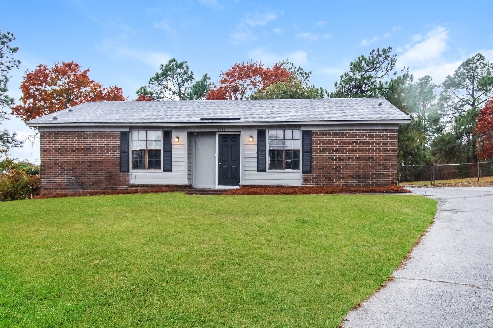 Building Photo - 3403 Blackstone St