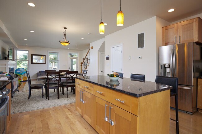 Building Photo - Petworth Stunner with Garage