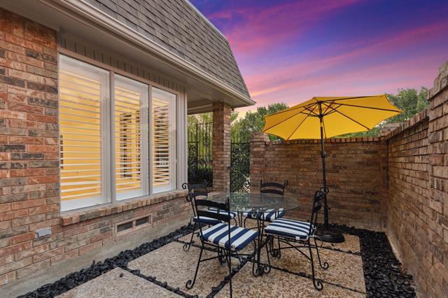 Building Photo - 10541 Berry Knoll Dr