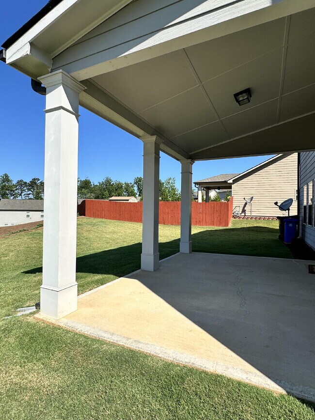 Building Photo - Beautiful 4BR Home in Mundy Mill | Corner Lot | Resort-Style Amenities