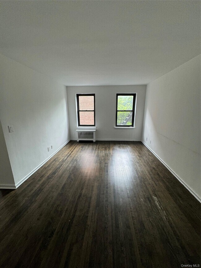 Building Photo - 65 Old Mamaroneck Rd