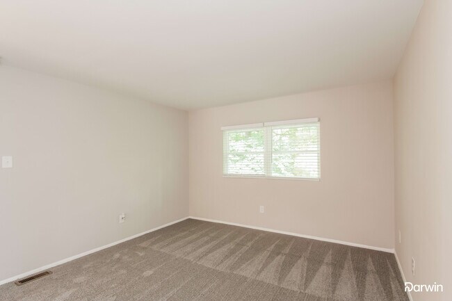 Building Photo - 3200 Winchelsea Drive, Charlotte, NC 28212