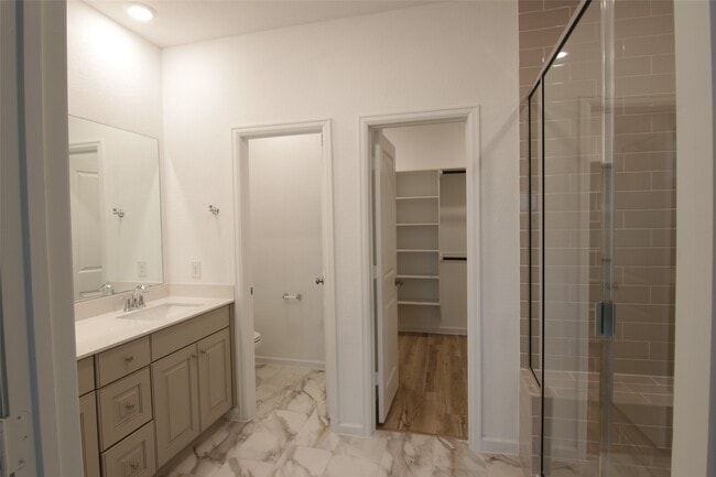 Building Photo - 2511 Chestnut Oak Cir