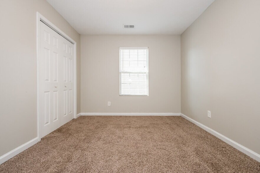 Building Photo - 717 Douglass Cir