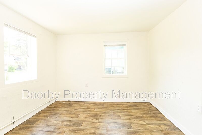 Building Photo - 417 N Hawthorne St