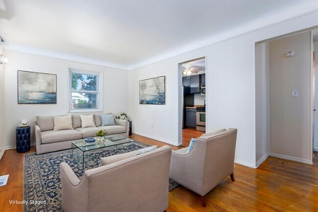 Building Photo - 266 W Goulson Ave