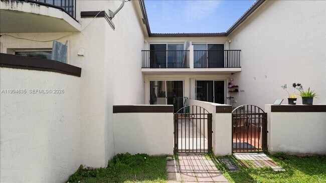 Building Photo - 8625 SW 152nd Ave