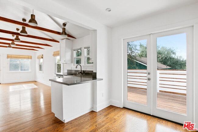 Building Photo - 6217 Poppy Peak Dr