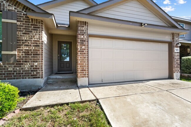 Building Photo - Well-Maintained 3-Bedroom Home – Ideal for Students & Professionals!