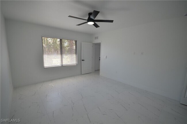 Building Photo - 2132 Barker Blvd