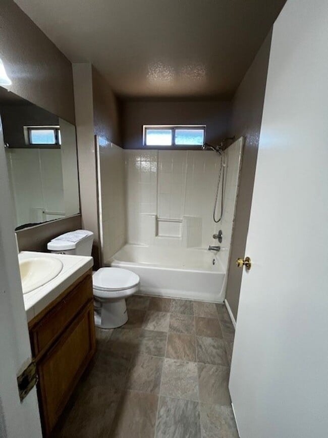 Building Photo - 4204 Cyclone Dr
