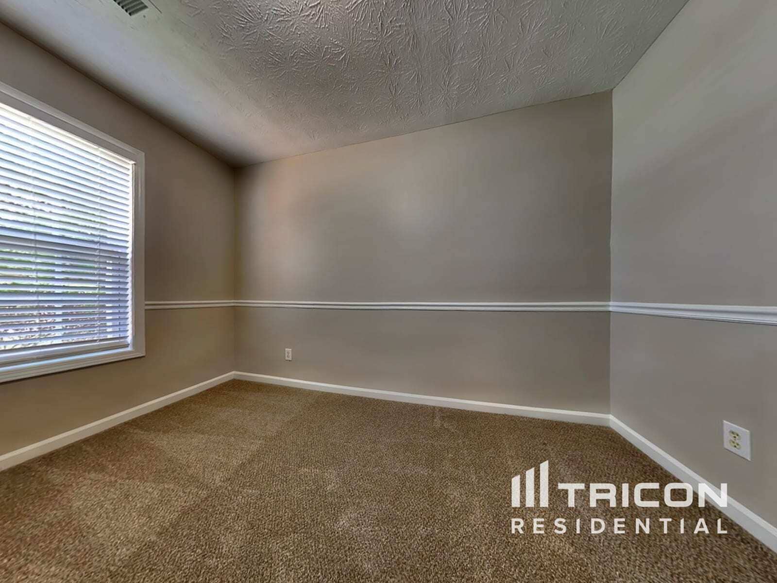 Building Photo - 2725 Archer Way