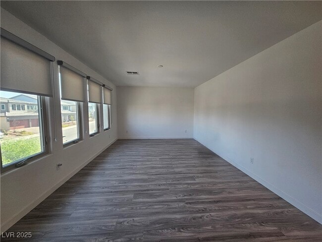 Building Photo - 6516 Twin Brks Ave