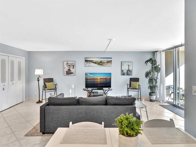 Building Photo - 5200 N Ocean Blvd